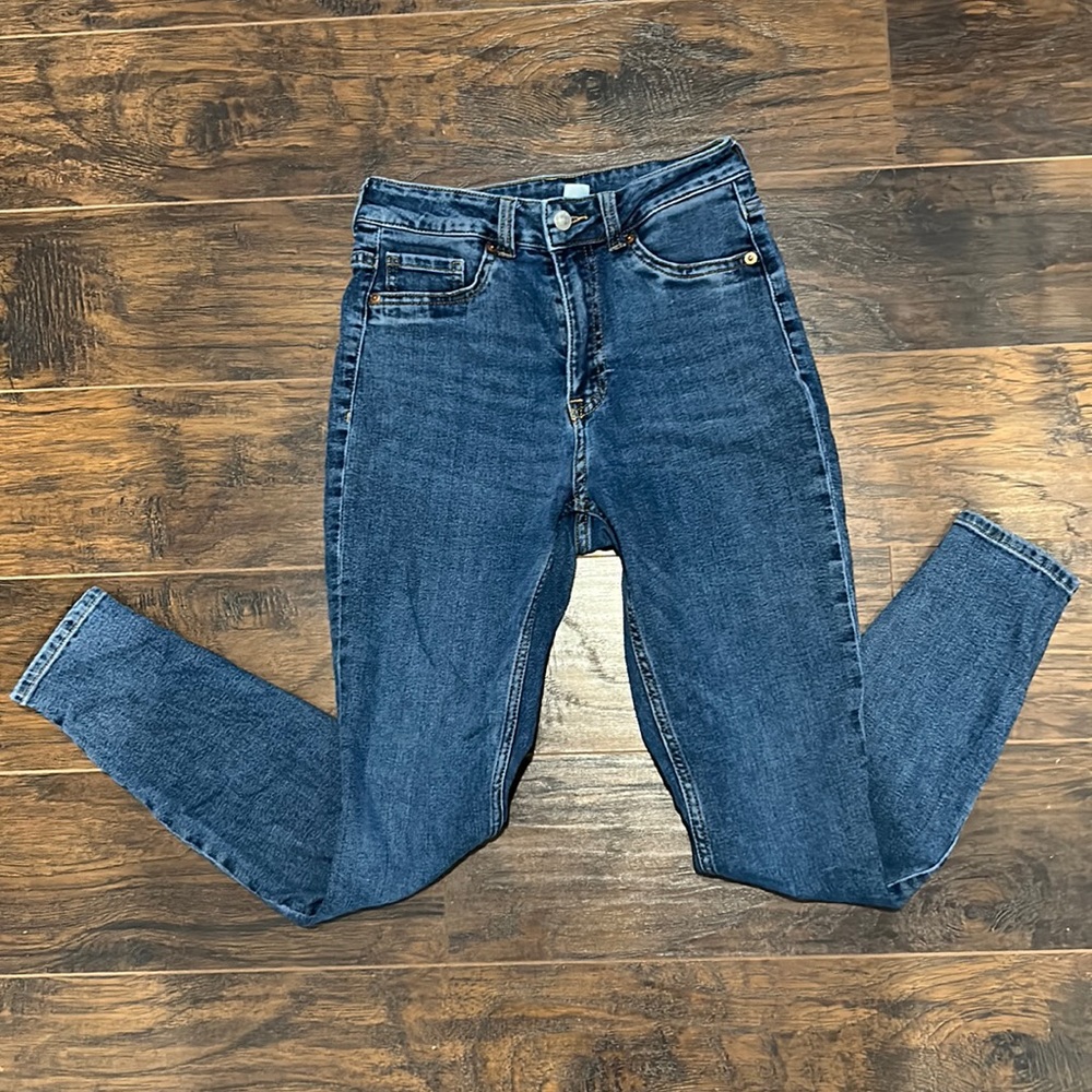 Women’s skinny jeans
